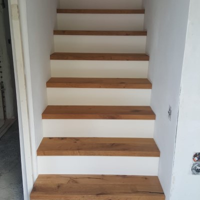 Treppen aus Parkett, Designböden, Laminat und Vinyl 